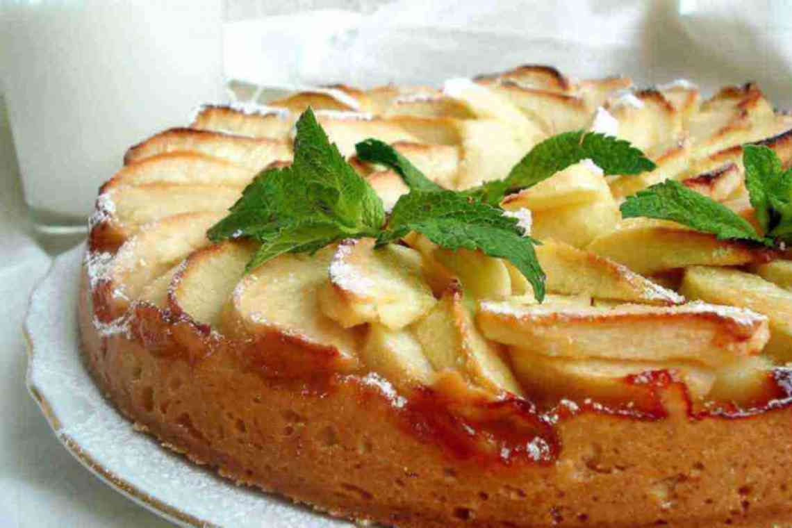 Найпростіший рецепт яблучного пирога: варіанти приготування, інгредієнти