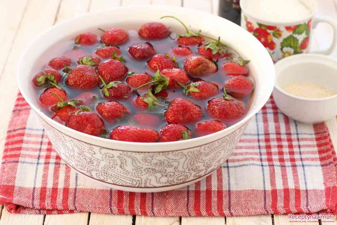 Готуємо конфітюр з полуниці: рецепт класичний та асорті