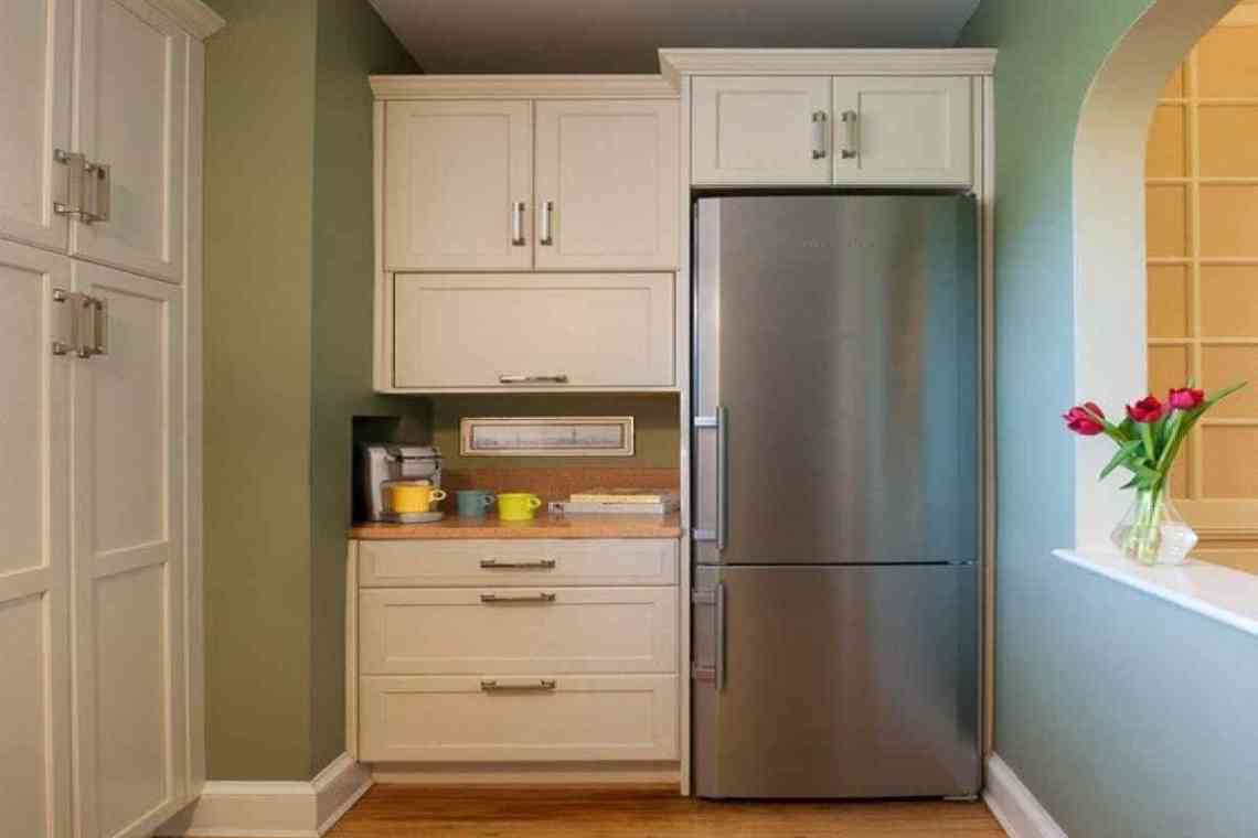 Чи можна ставити холодильник поруч з газовою трубою?