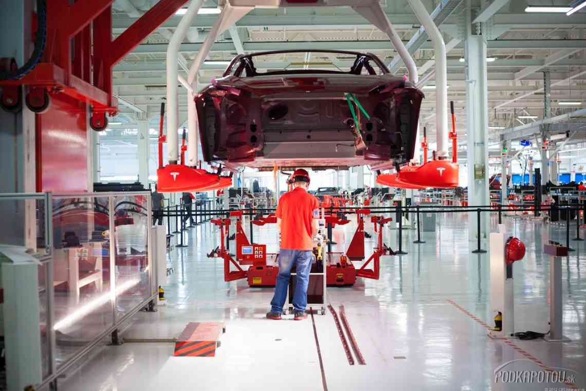Tesla домовилася з владою про відновлення роботи заводу в Каліфорнії наступного тижня