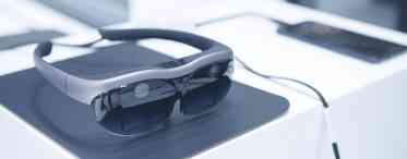 Qualcomm представила еталонний дизайн легких AR-окулярів з підключенням до смартфона