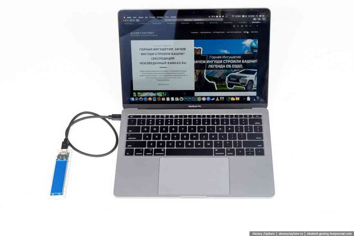 Apple поверне в MacBook Pro пристрій для читання SD-карт