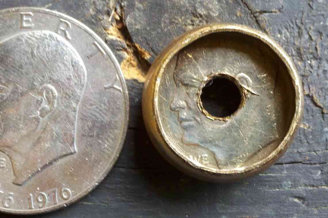 Як зробити перстень з монети?