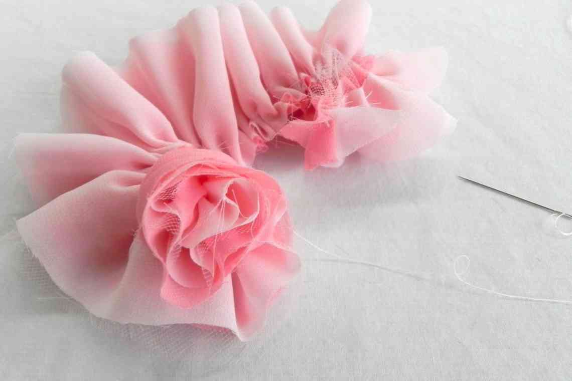 Як зробити махрову квітку з тканини