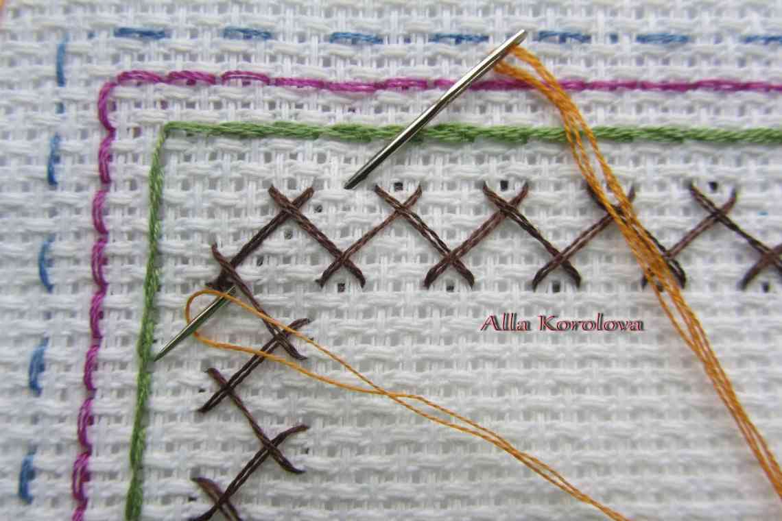 Основні техніки плетіння з бісеру: паралельне низання, ткацтво, хрест, цегляний стібок