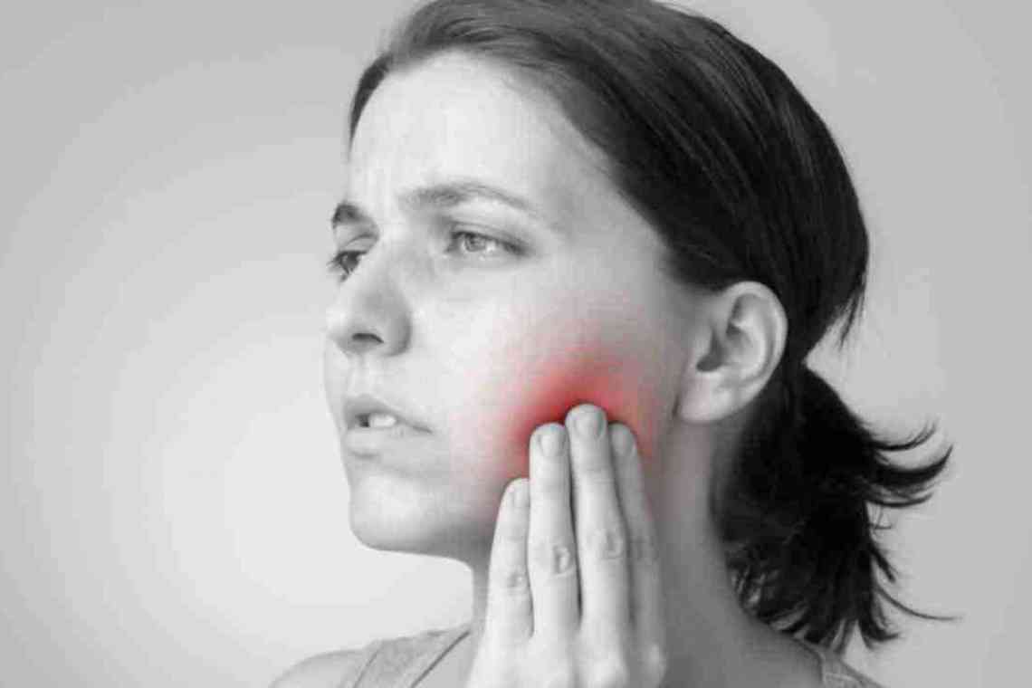 Опухла верхня губа - як лікувати і причини виникнення болю