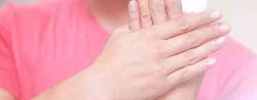 Чому смикається великий палець на правій руці і як лікувати тік?