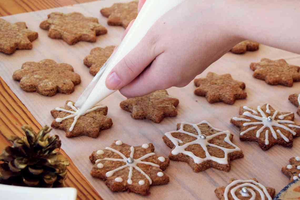 Печемо імбирне печиво з глазур'ю: рецепт приготування з фото