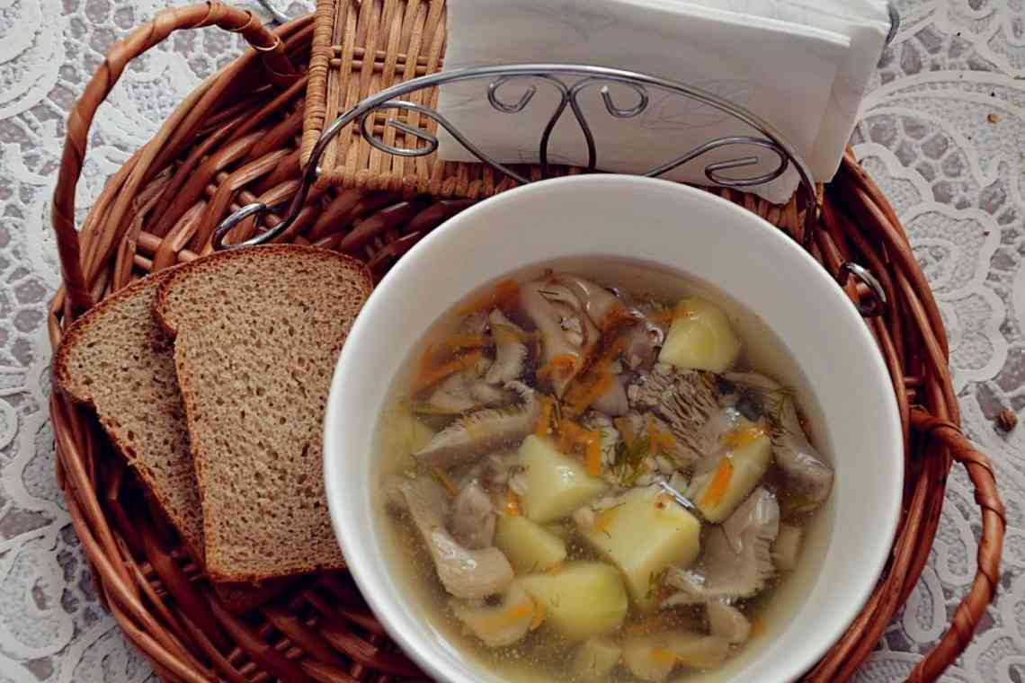 Вершково-грибний суп з шампіньйонів: інгредієнти, рецепти і варіанти приготування