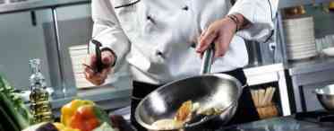 Пиріжки на сметані: необхідні продукти, порядок приготування, секрети досвідчених кухарів