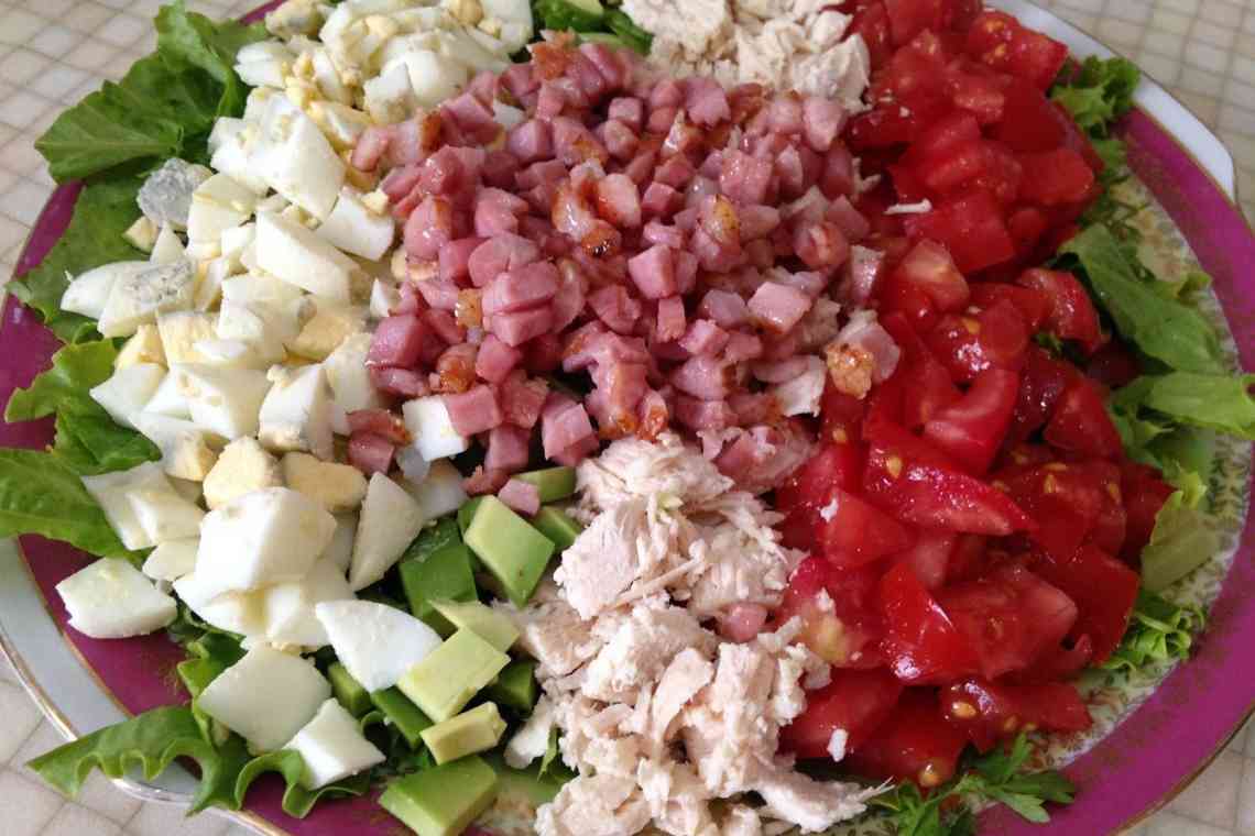 Прості шарі салати: рецепти приготування