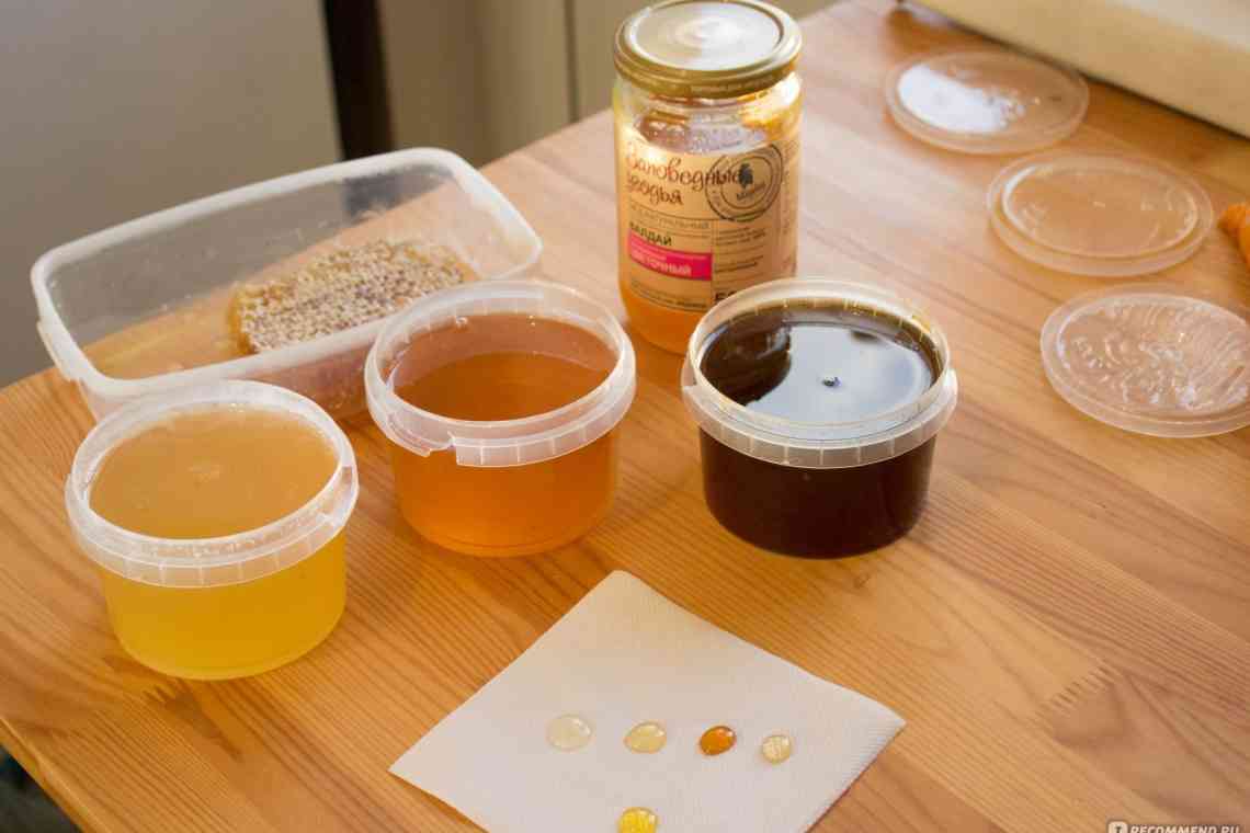Дізнаємося як багато важить літр меду? Вплив ваги меду на якість