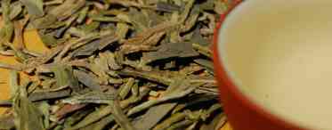 Чим зелений чай відрізняється від чорного: корисний вплив на організм, особливості збору та обробки, способи заварювання