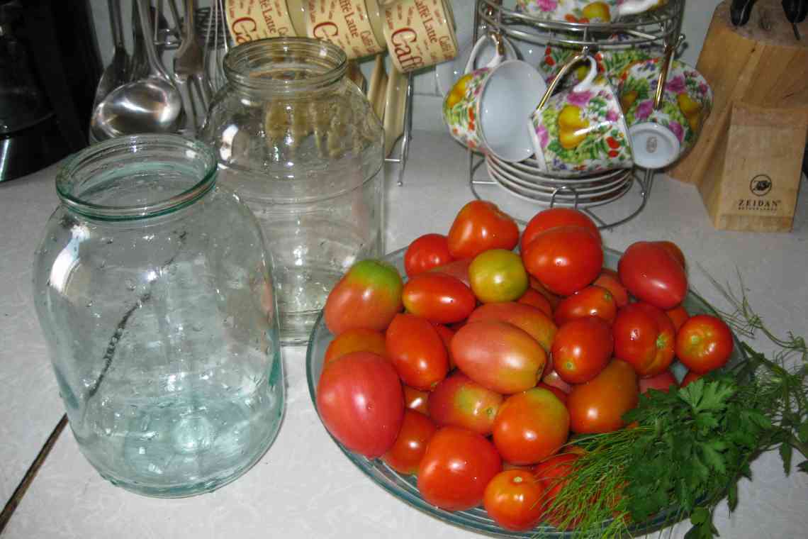 Дізнаємося як виготовити бочкові помідори в банках вдома? "