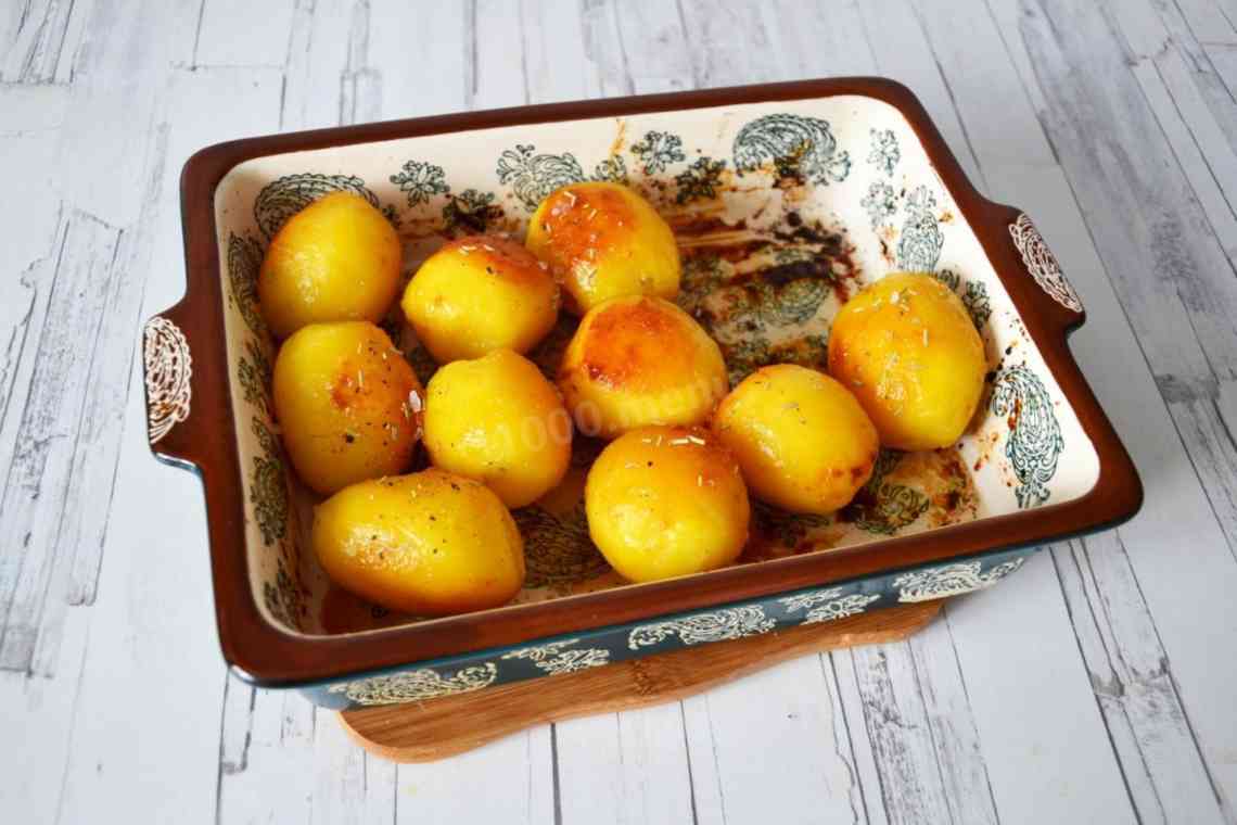 Дізнаємося як готується в духовці картопля з овочами: рецепти приготування, інгредієнти
