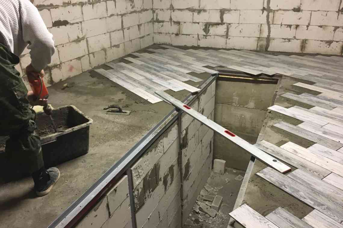Як зміцнити бетонне покриття в гаражі?