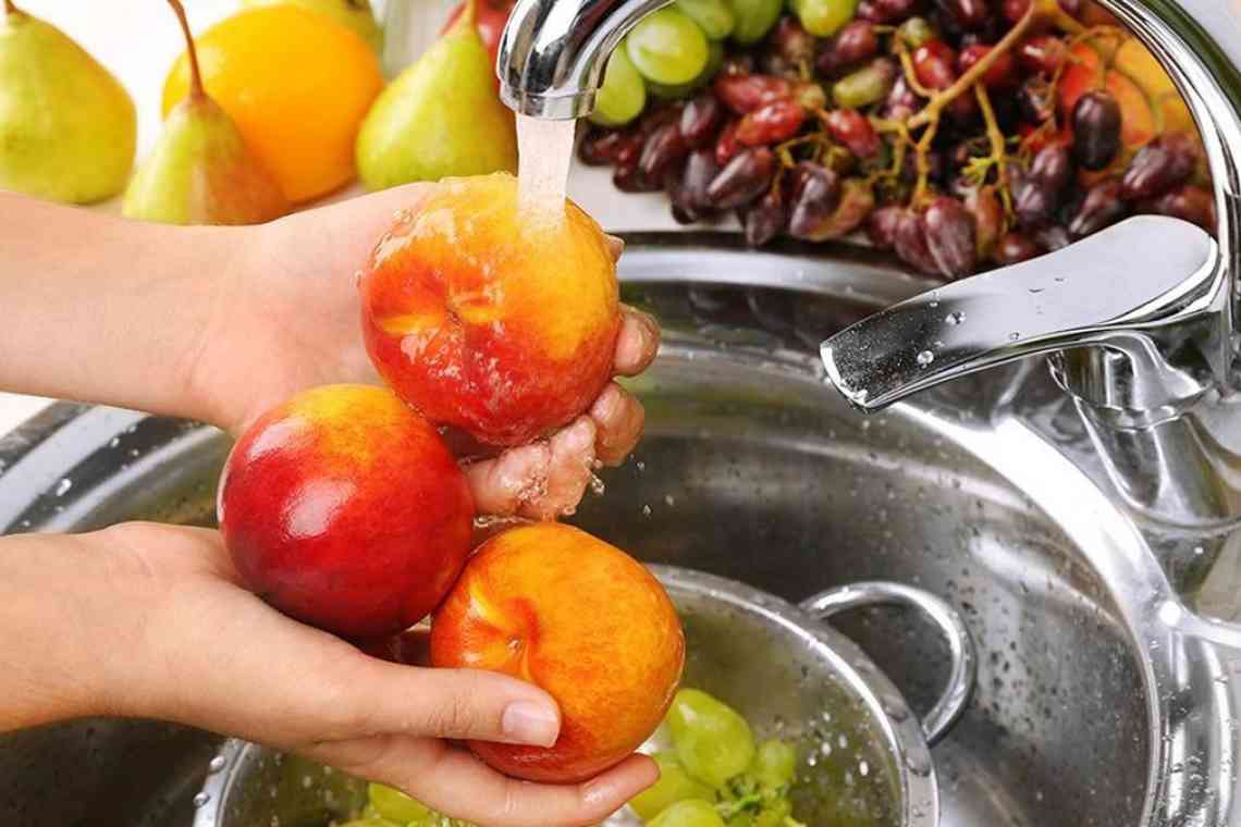 Як легко і швидко почистити овочі та фрукти?