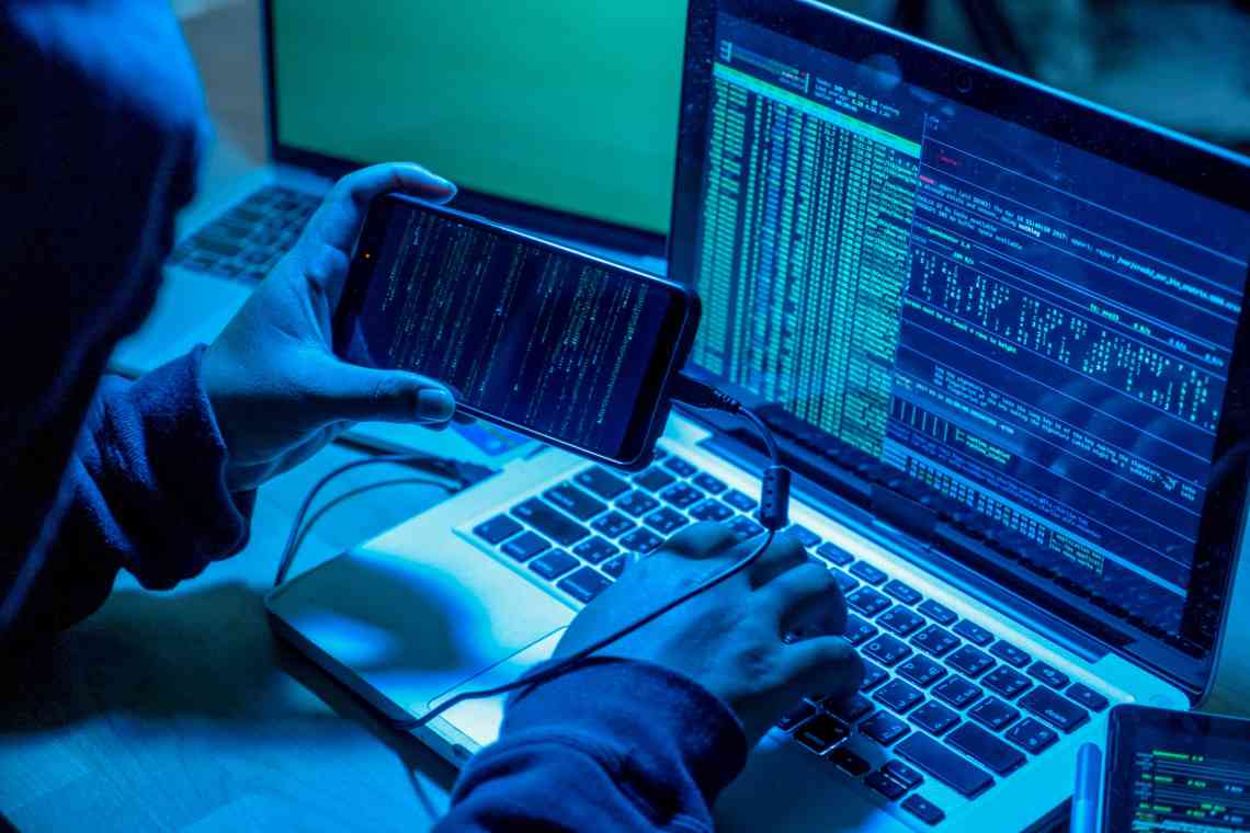 Зламана криптоплатформа Poly Network просить хакерів повернути вкрадені $600 млн