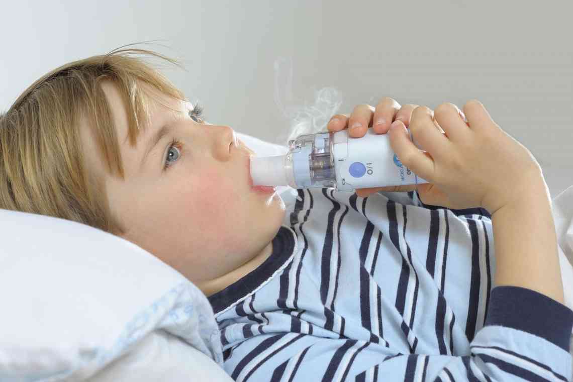 Що робити, якщо у дитини гавкає кашель: рекомендації лікарів