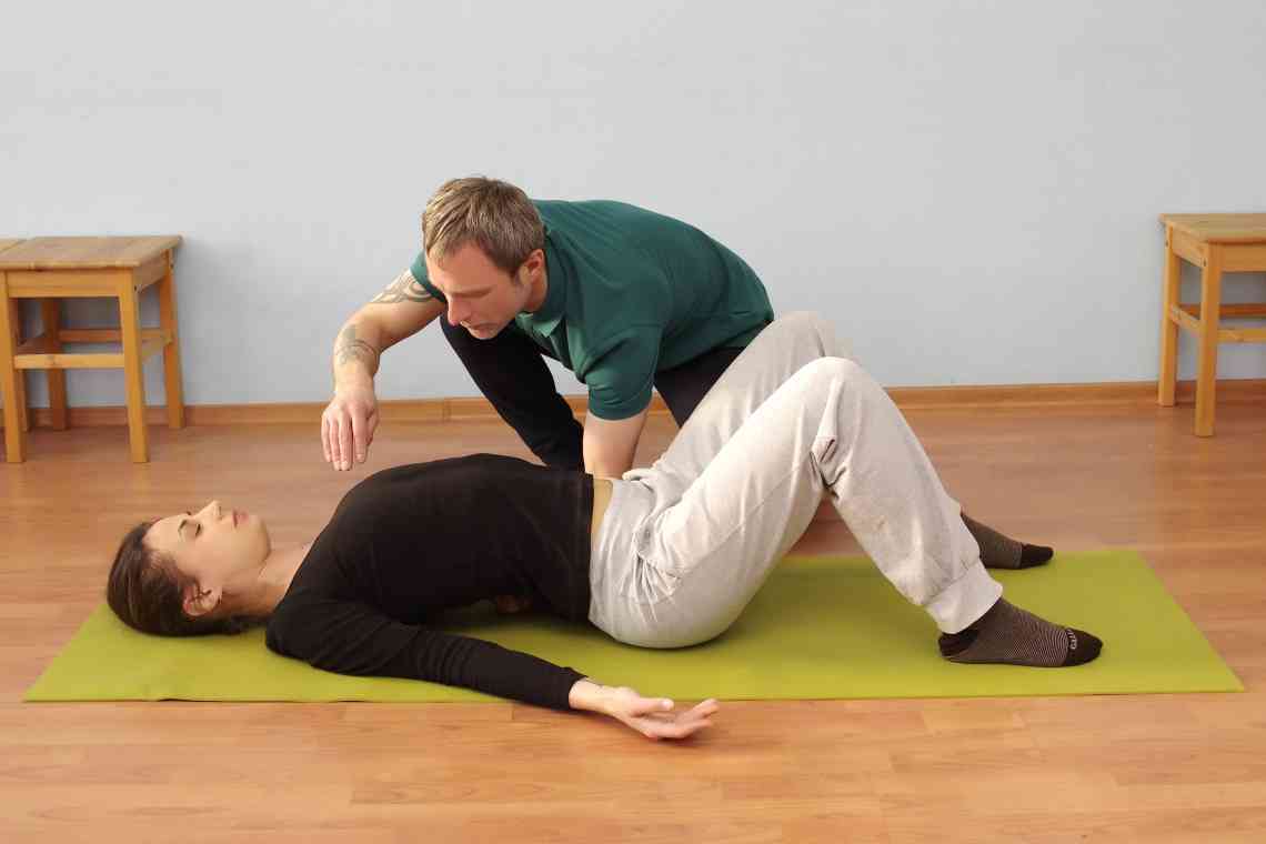 Розслаблююча гімнастика і силові тренування при запозиченні сідничного нерва
