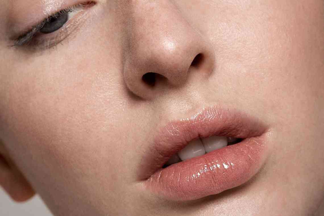 Чим може обернутися невелика пухлина на губі?