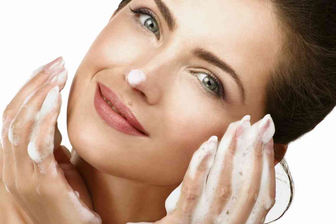 Масла для нормальної шкіри обличчя: особливості догляду за комбінованою дермою
