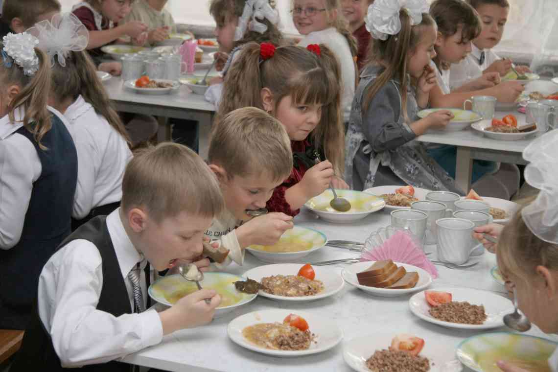 У британських школах запускають розпізнавання облич для оплати обідів
