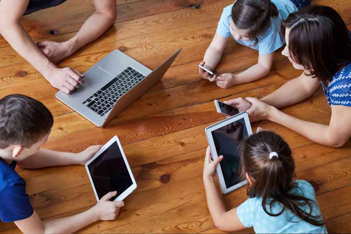 Новий додаток Google дозволяє батькам стежити за тим, як їхня дитина користується смартфоном