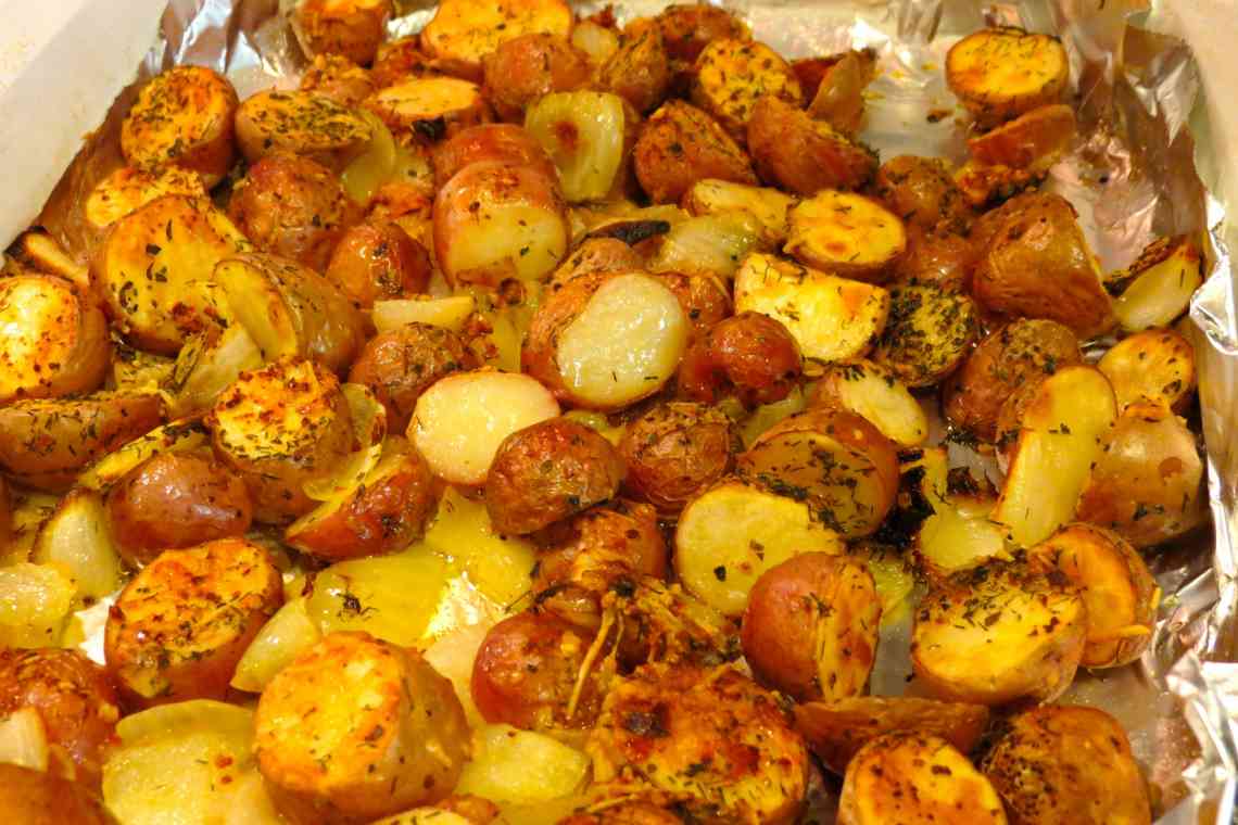 Дізнаємося що зробити з картоплі: найпопулярніші та незвичайні рецепти