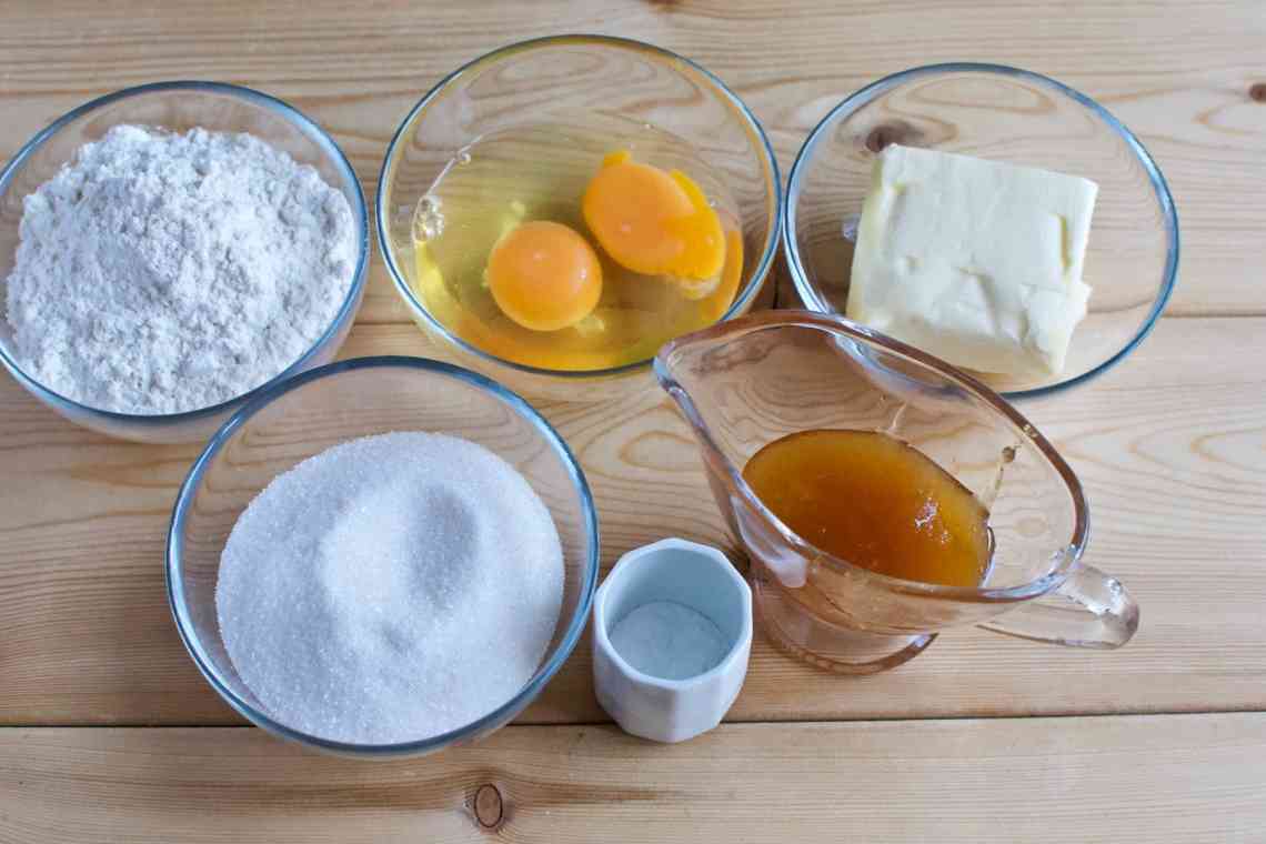 Торт зі сметаною: варіанти приготування, інгредієнти та рецепти