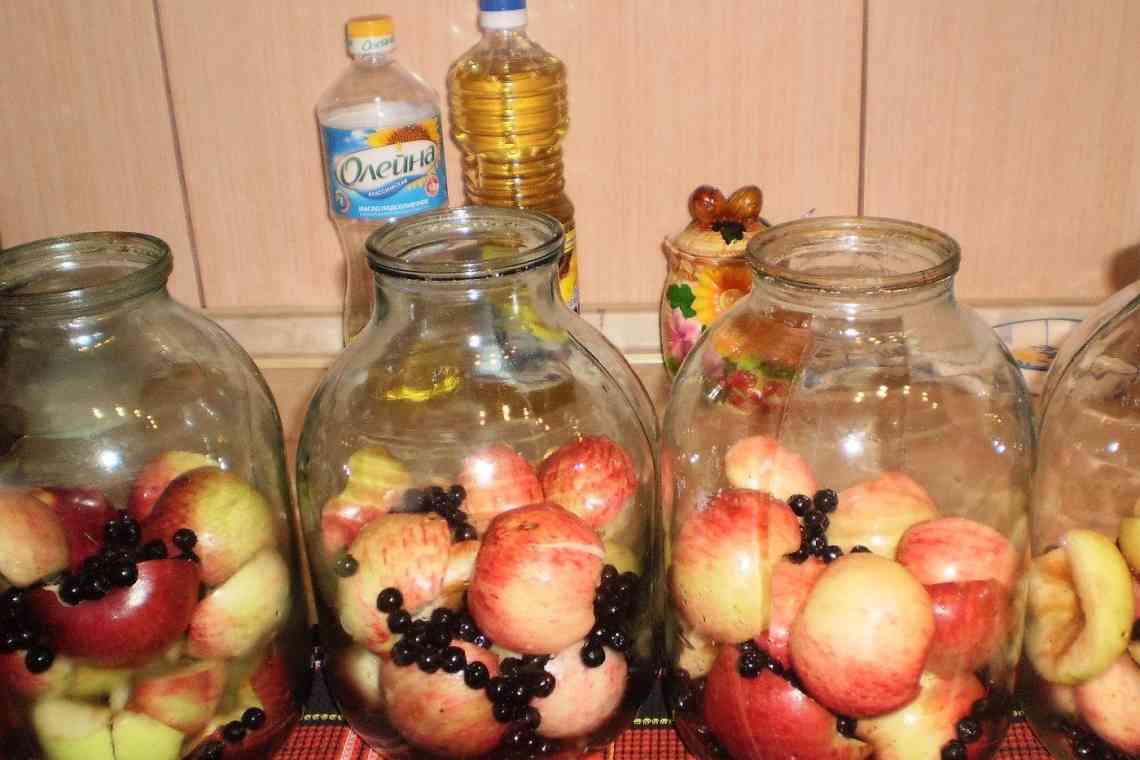 Кілька рецептів для господині: як закривати на зиму компот з яблук