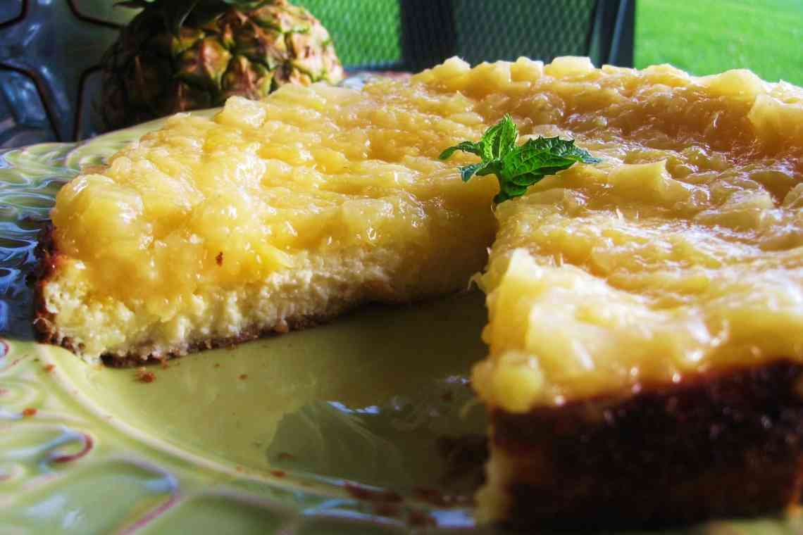 Рецепт пирога з ананасами