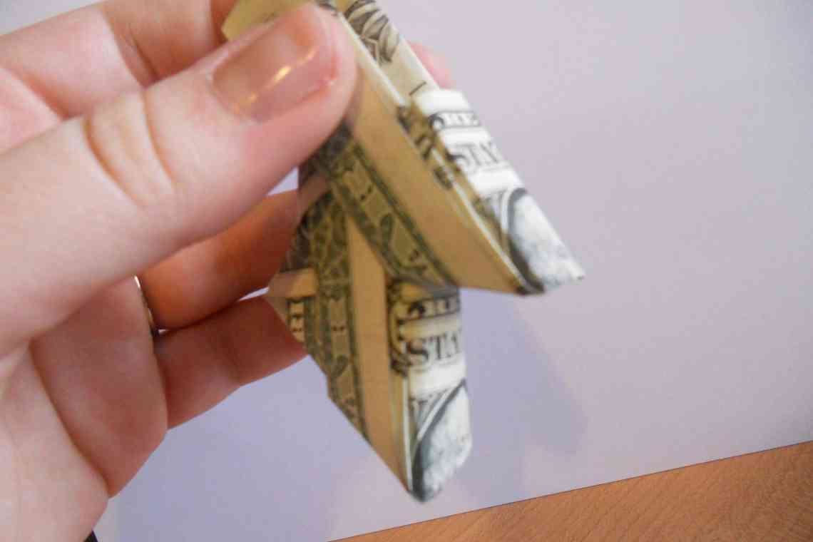 П'ять способів залучити фінанси за допомогою орігамі з грошей