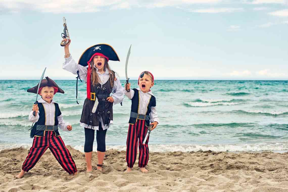 Кумедний костюм пірата для сина або доньки