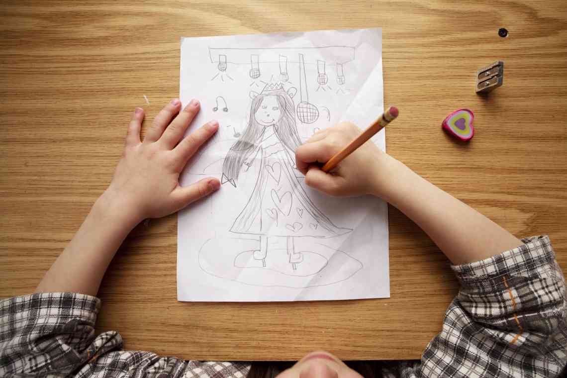 Дізнаємося як малювати дітей: поетапне керівництво