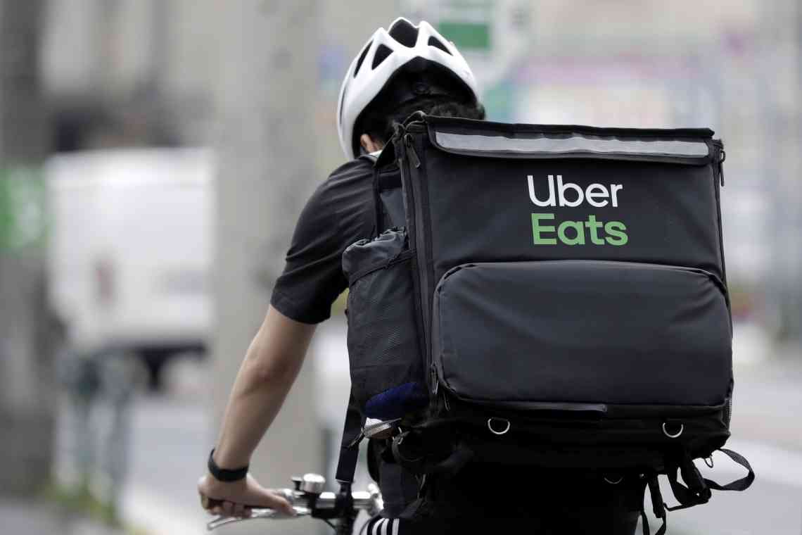 Uber перейде на електромобілі у своєму сервісі доставки їжі