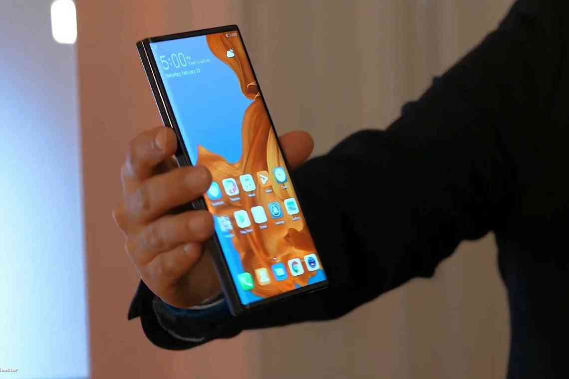 Huawei обіцяє випустити згинаний смартфон Mate X у продаж наступного місяця