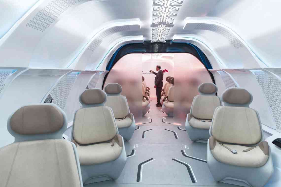 Virgin Hyperloop покаже інтер'єр пасажирської капсули транспорту майбутнього і макет вантажної капсули на виставці в Дубаї