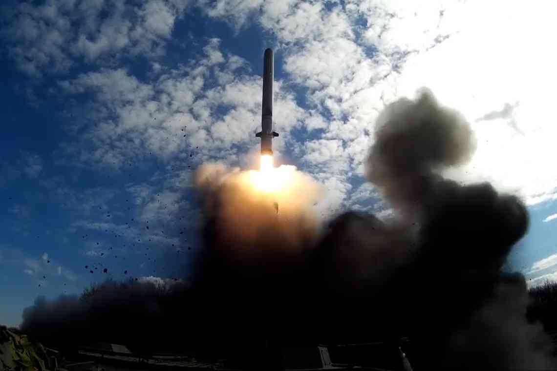 Відео дня: удар блискавки в ракету «Союз»