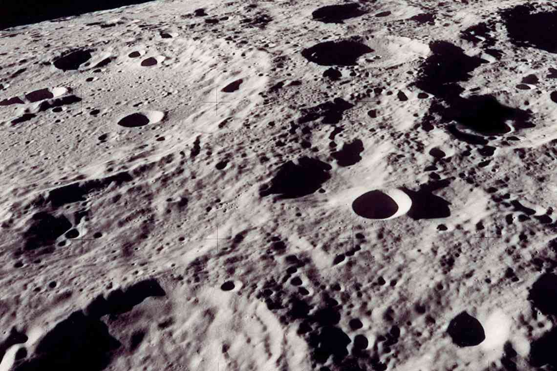 На поверхні Місяця виявили понад 100 тис. нових кратерів за допомогою нейромереж