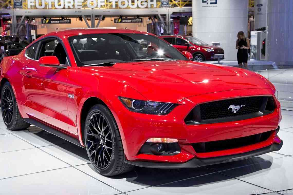 Ford Mustang 2015: новий дизайн і 435 кінських сил потужності