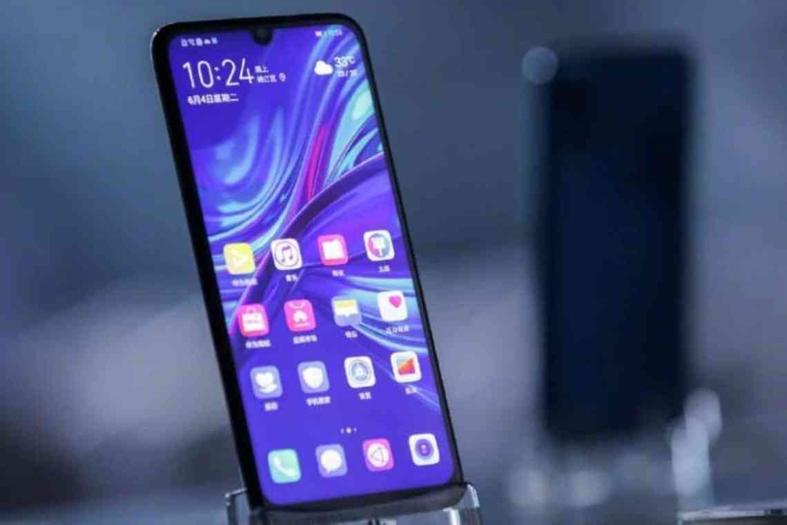  Нові наслідки санкцій: Huawei припинила випускати смартфони Maimang