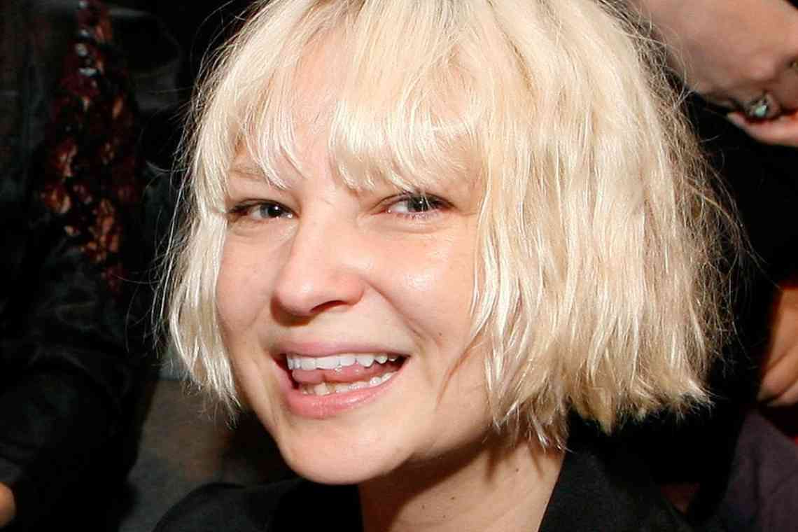 Коротка біографія Sia. Фото та особисте життя співачки