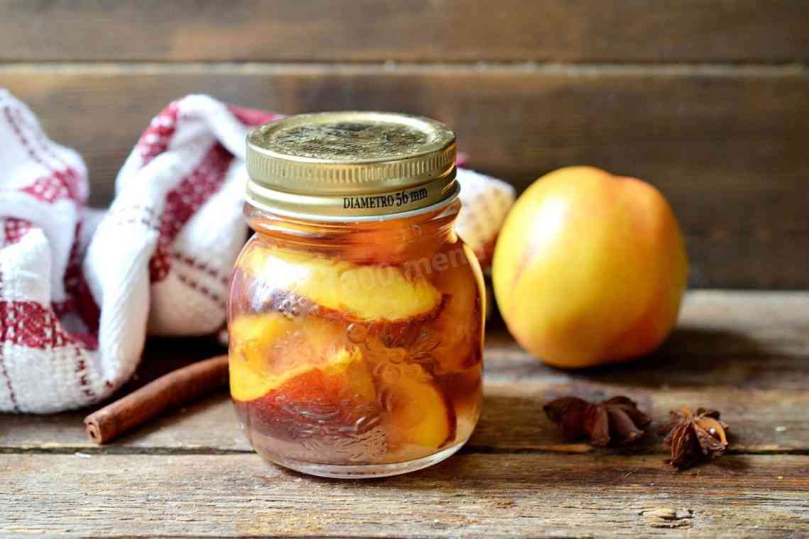 Дізнаємося як заготовити персики на зиму в сиропі?