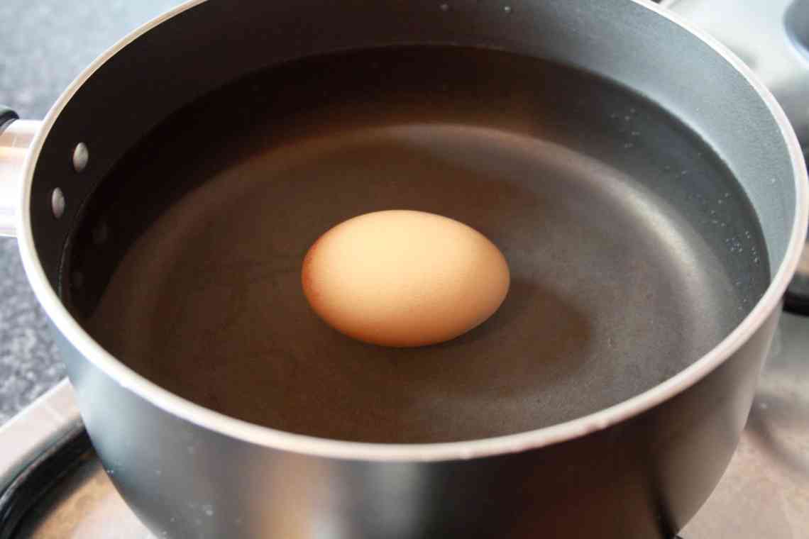 Дізнаємося як перевірити свіжість яйця: корисні поради