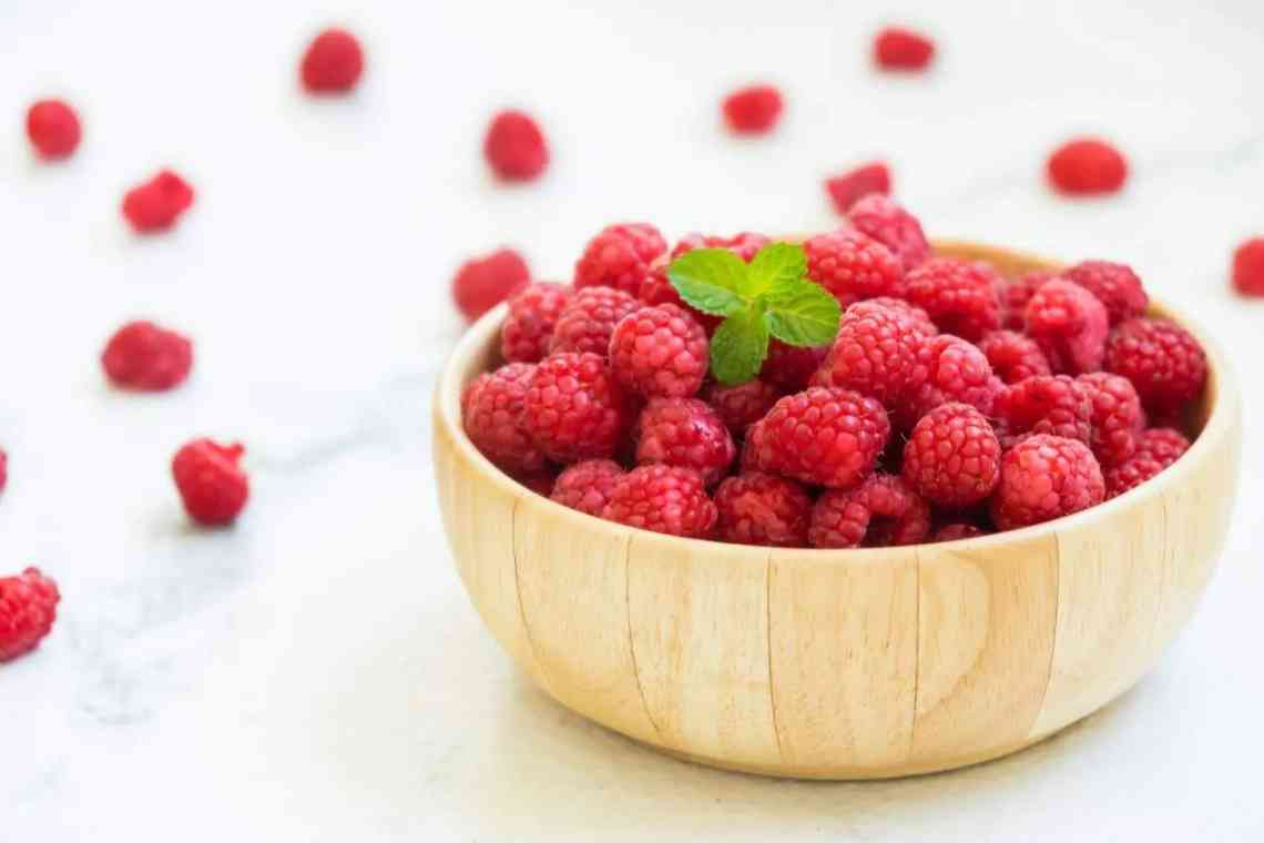 Малина: склад, властивості та користь ягоди. Які вітаміни в малині?