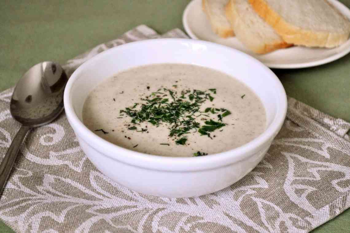 Крем-суп з шампіньйонів з вершками: рецепти приготування