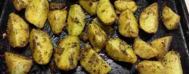 Дізнаємося як можна запекти картоплю дольками в духовці?