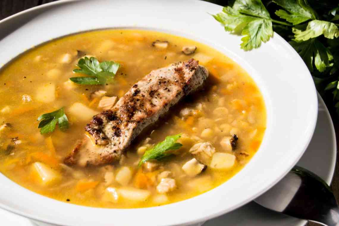 Гороховий суп з копченими ребришками - рецепт і рекомендації