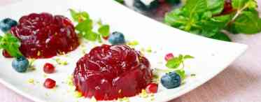 Журавлинний соус: рецепти приготування для подачі з м'ясом і десертами